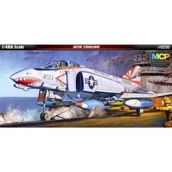 Academy Maquette Avion McDonnell F-4B Phantom VF-111